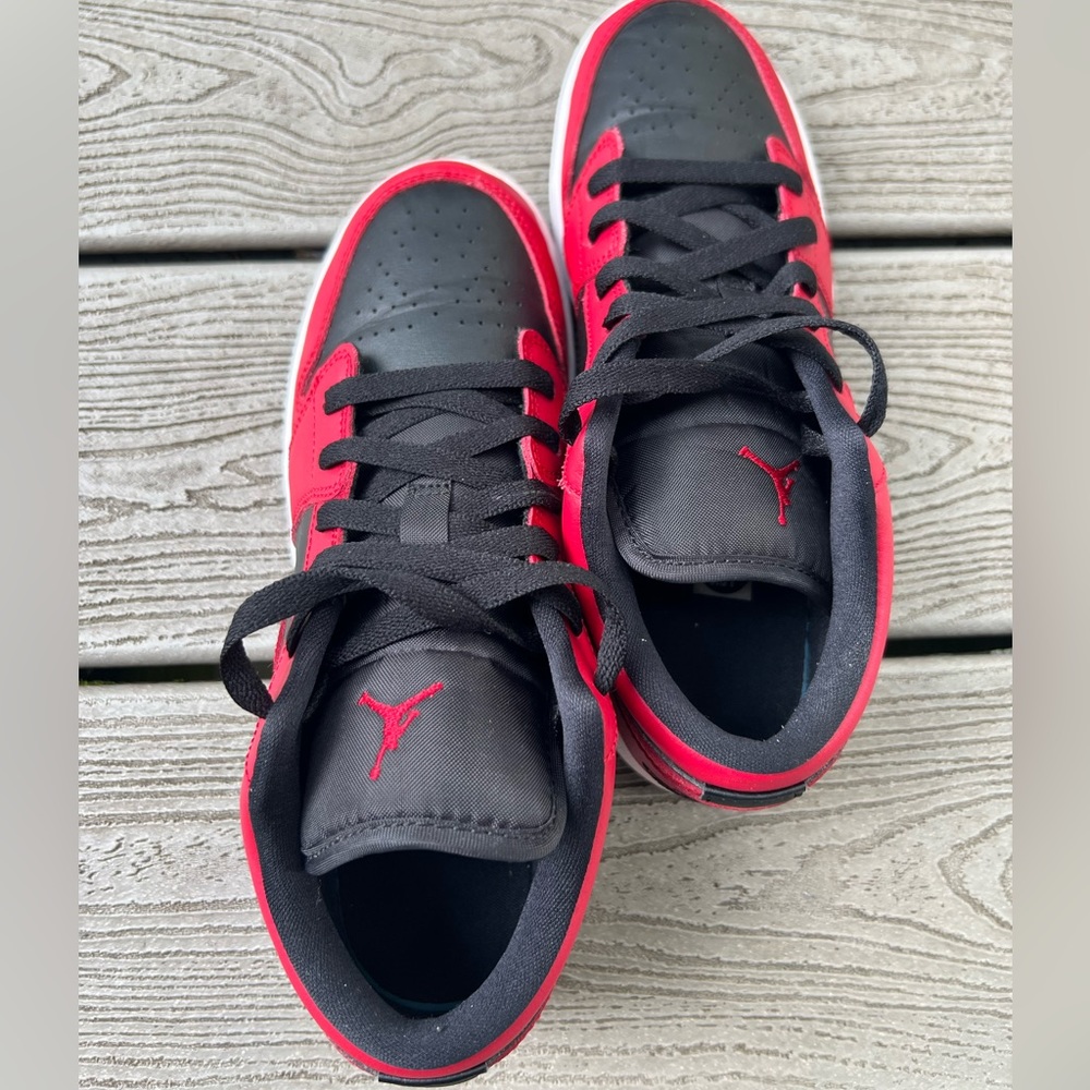 Air Jordan 1 low reverse bred